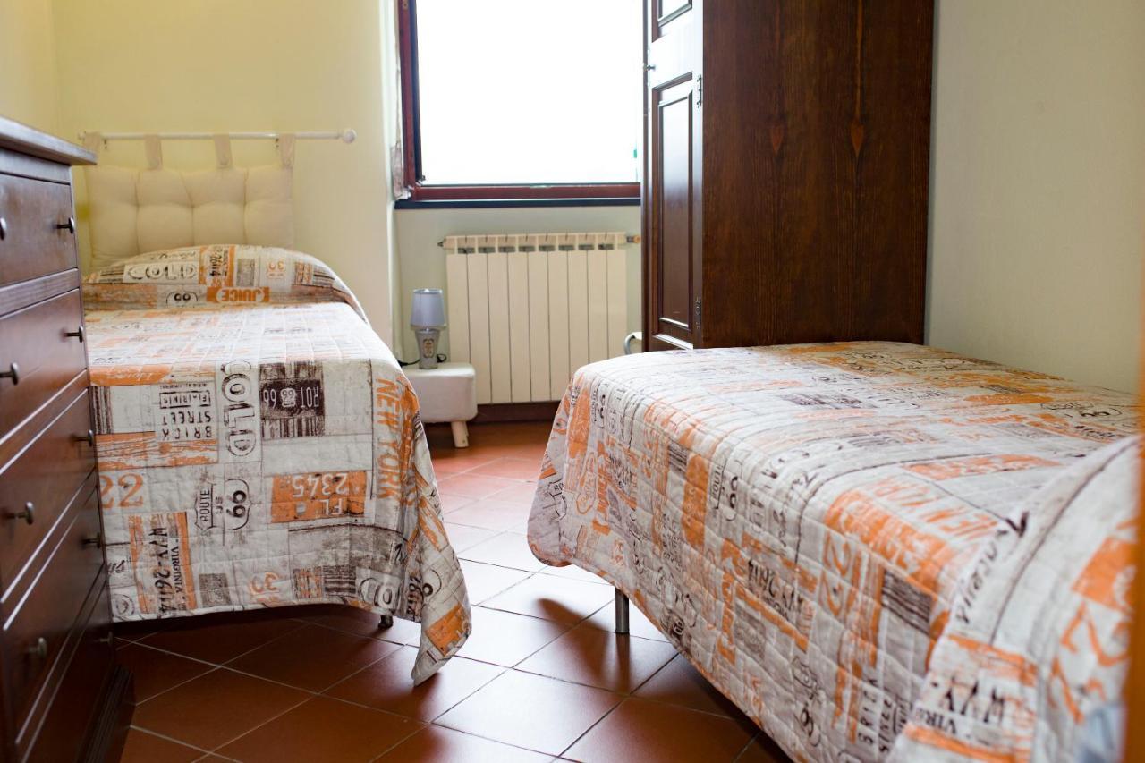Casa Vacanze Tra Le Mura 레반토 외부 사진