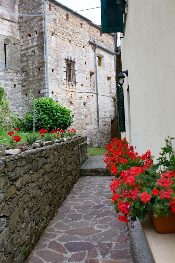 Casa Vacanze Tra Le Mura 레반토 외부 사진