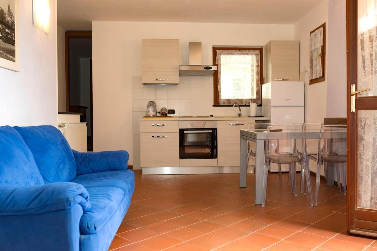 Casa Vacanze Tra Le Mura 레반토 외부 사진