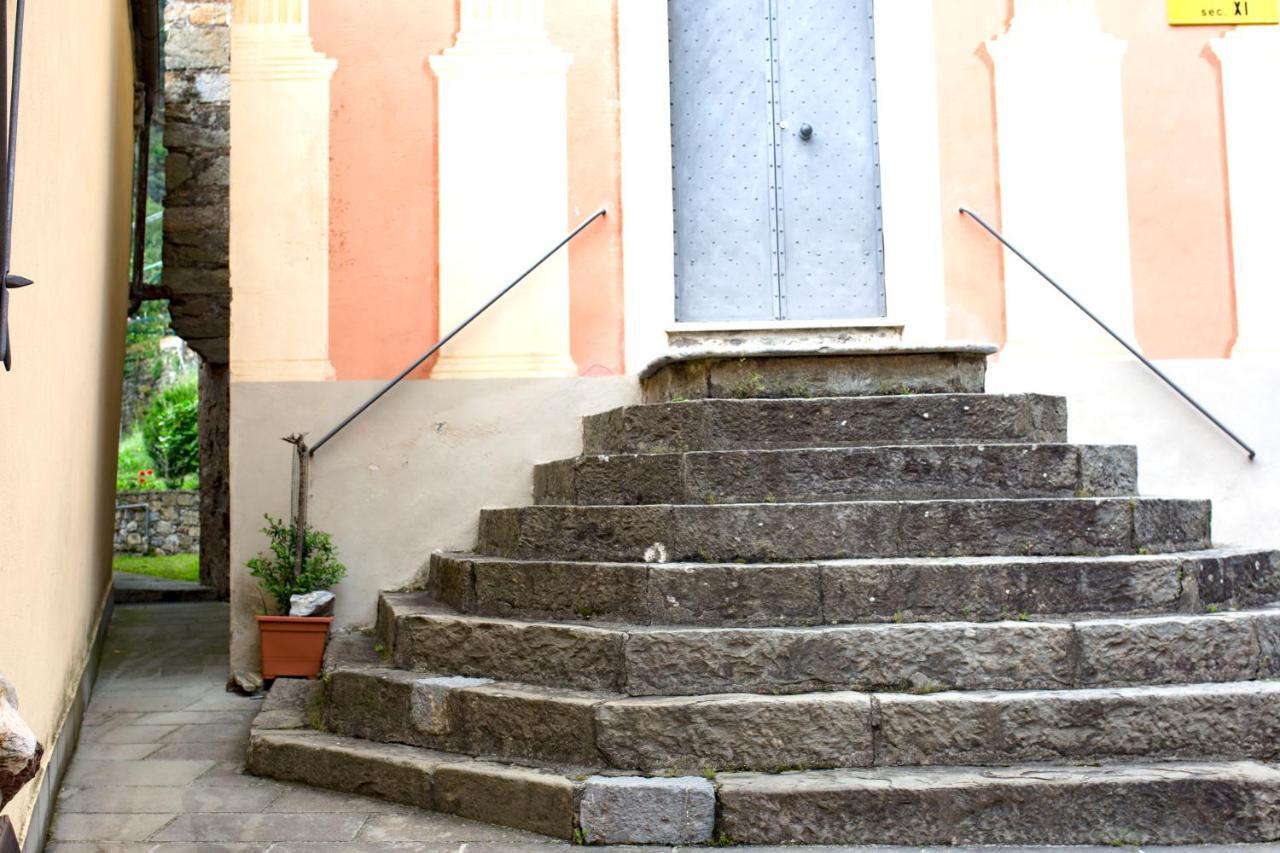 Casa Vacanze Tra Le Mura 레반토 외부 사진