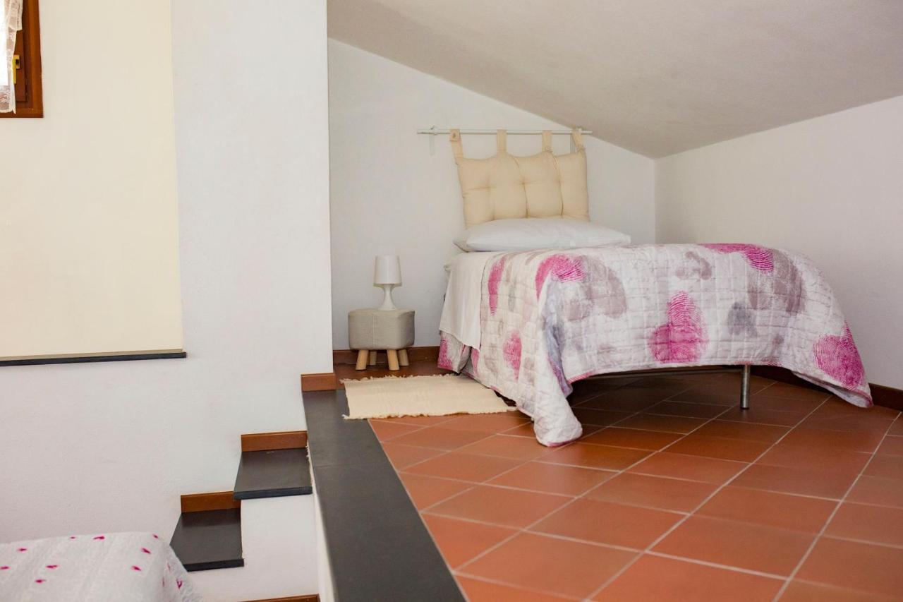 Casa Vacanze Tra Le Mura 레반토 외부 사진